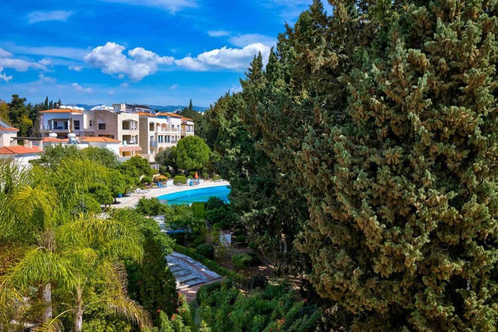 Penthouse Carina Lejlighed Paphos Eksteriør billede