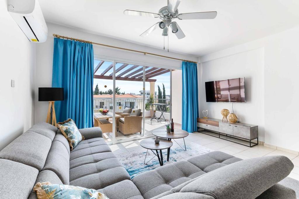 Penthouse Carina Lejlighed Paphos Eksteriør billede