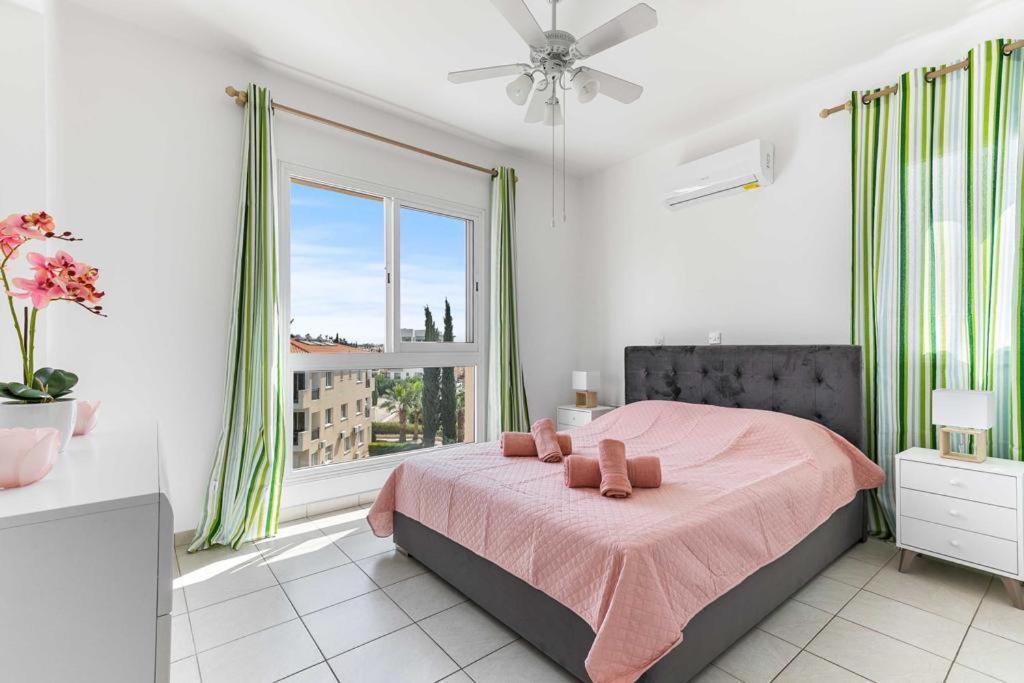 Penthouse Carina Lejlighed Paphos Eksteriør billede